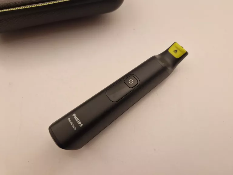 MASZYNKA GOLARKA PHILIPS ONEBLADE PRO QP6530