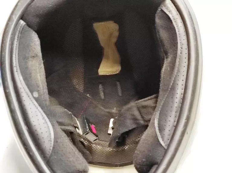 kask-motocyklowy-tornado-czarny-w-czaszki-l-ean-gtin-123456789012