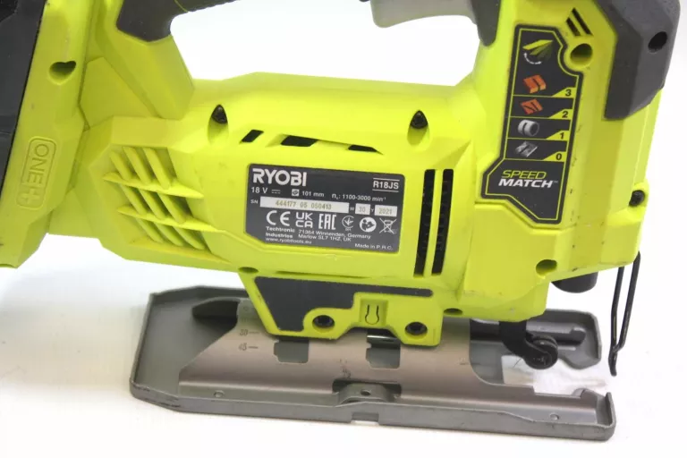 wyrzynarka-akumulatorowa-ryobi-one-ryobi-r18js-mocowanie-brzeszczotu-chwyt-typu-t