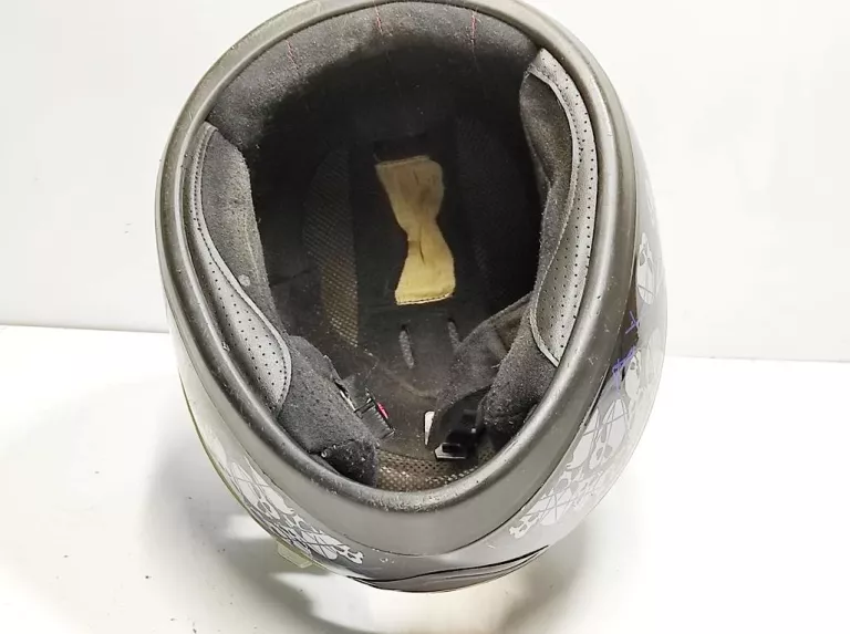 kask-motocyklowy-tornado-czarny-w-czaszki-l-obwod-glowy-57