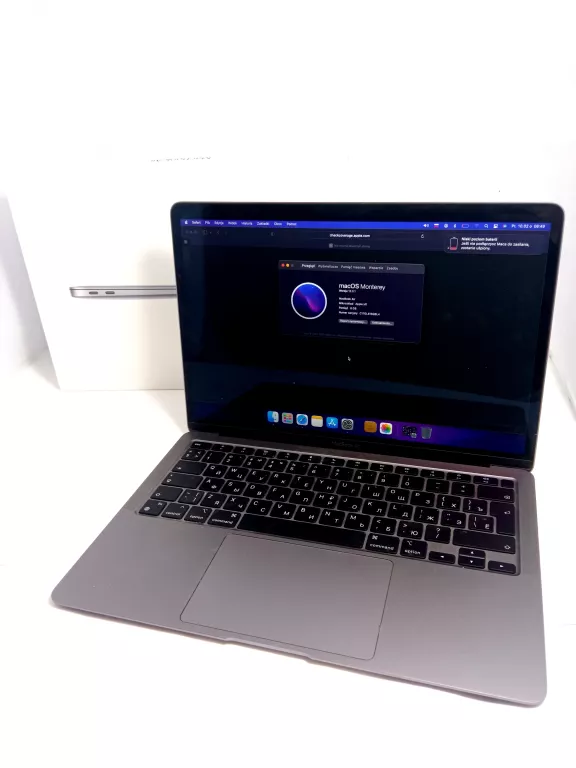 MACBOOK AIR 13" APPLE M1, 2020 - 8 GB / 256 GB