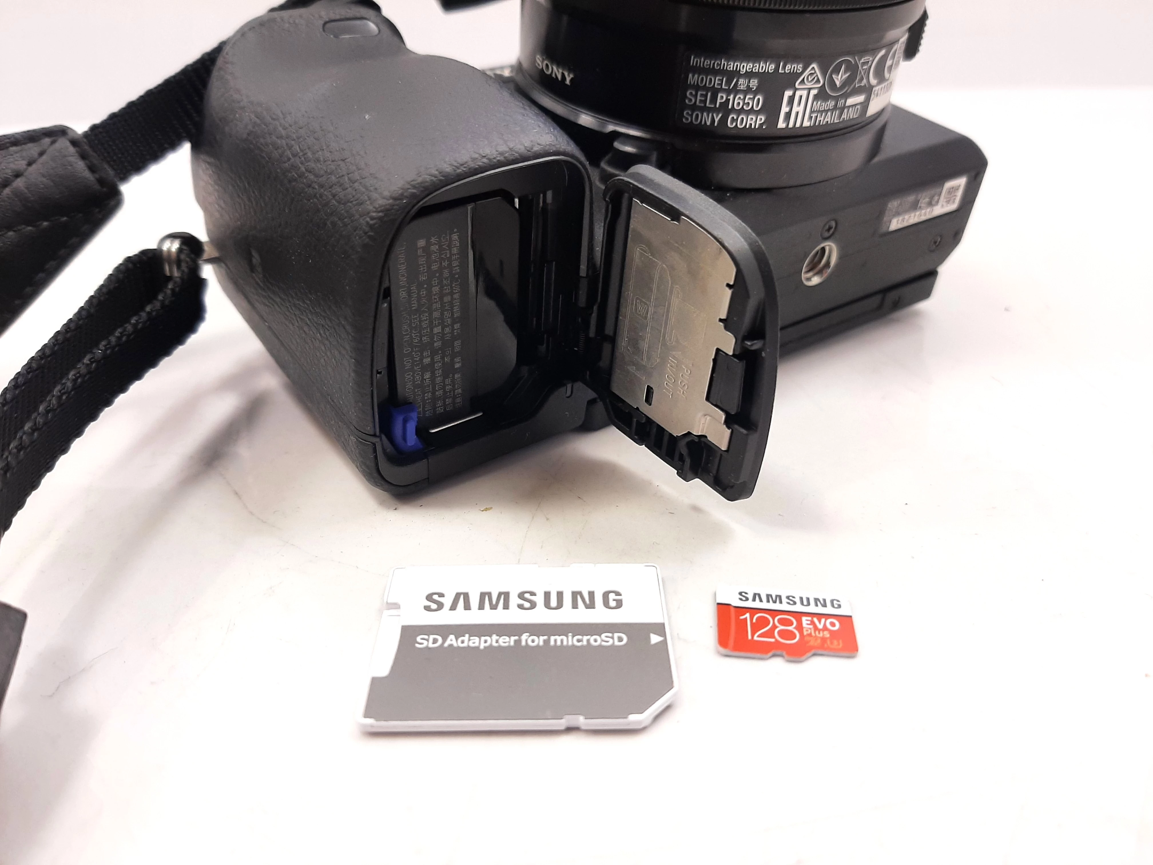 aparat-sony-a6300-obiektyw-16-50mm-etuikarta-ean-gtin-65799604