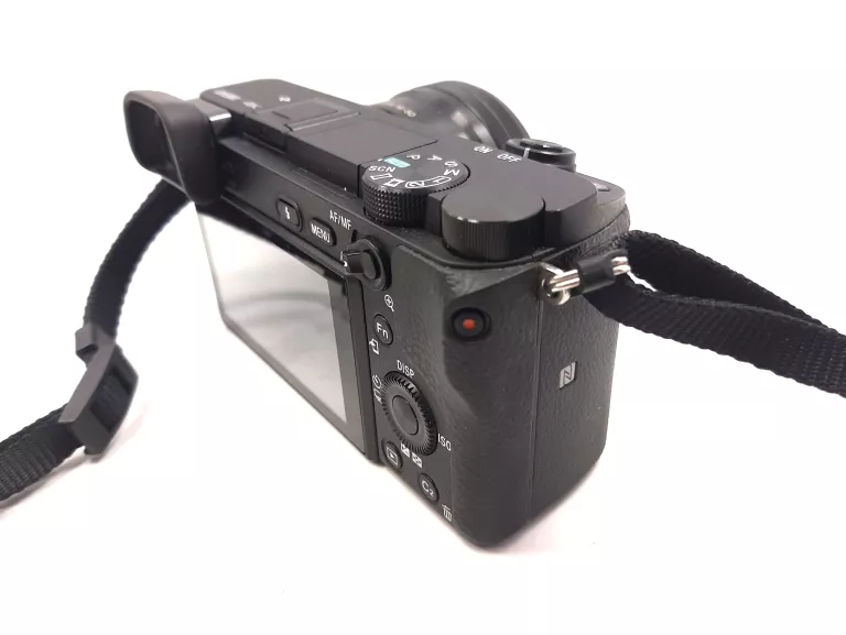 aparat-sony-a6300-obiektyw-16-50mm-etuikarta-w-zestawie-korpus-obiektyw