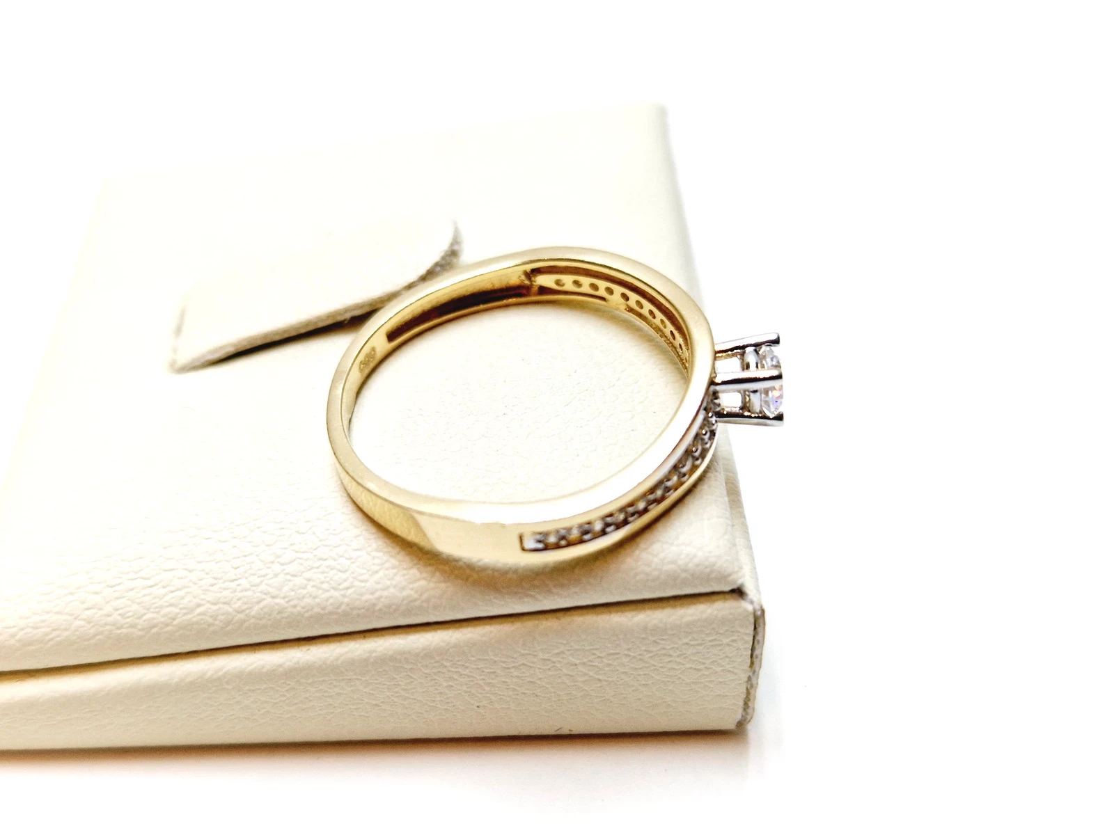 zloty-sliczny-pierscionek-585-208g-r18-marka-inna-marka