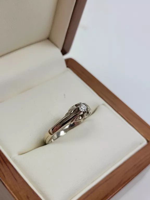 PIERŚCIONEK Z BIAŁEGO ZŁOTA 585 1,93G R.15
