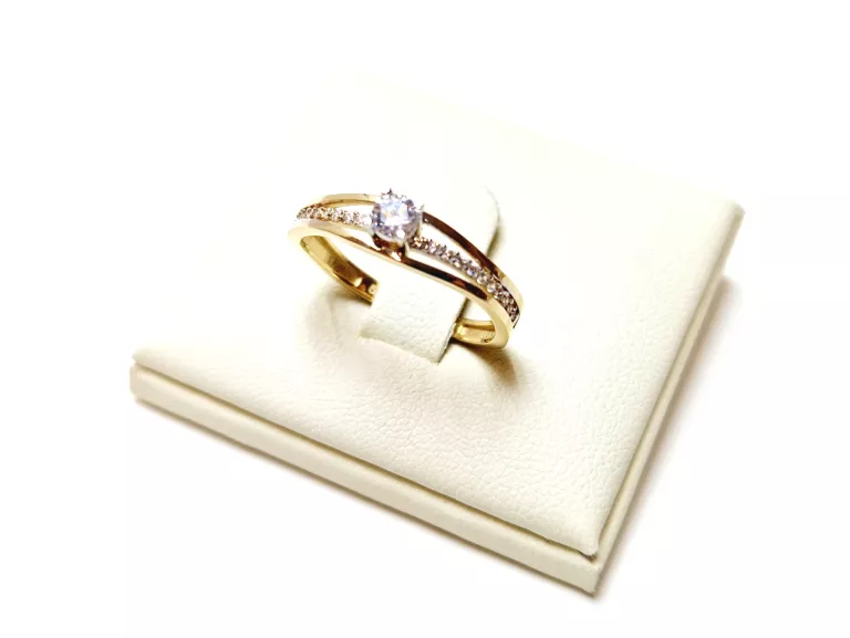 zloty-sliczny-pierscionek-585-208g-r18-kosciuszki-34-trzcianka