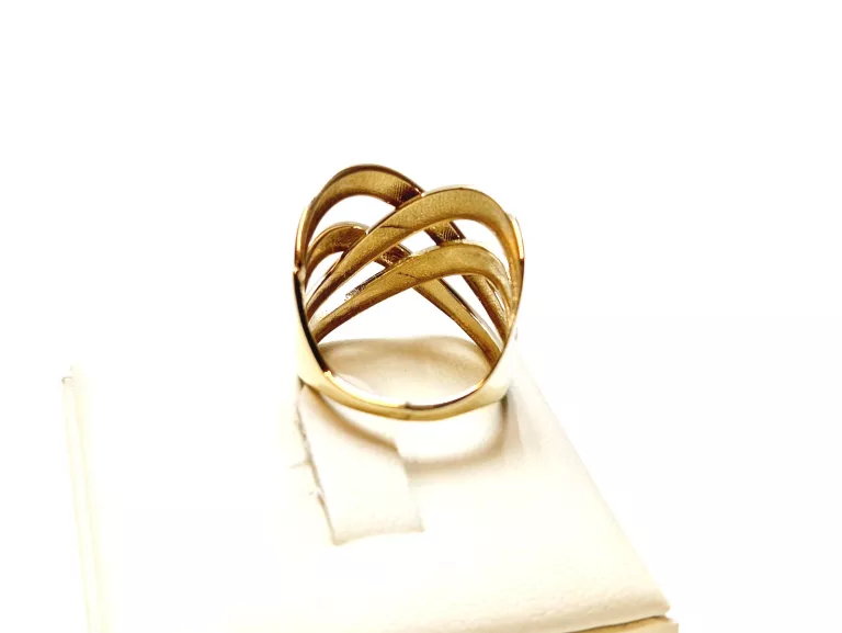 zloty-piekny-pierscien-585-509g-r18-rodzaj-klasyczne