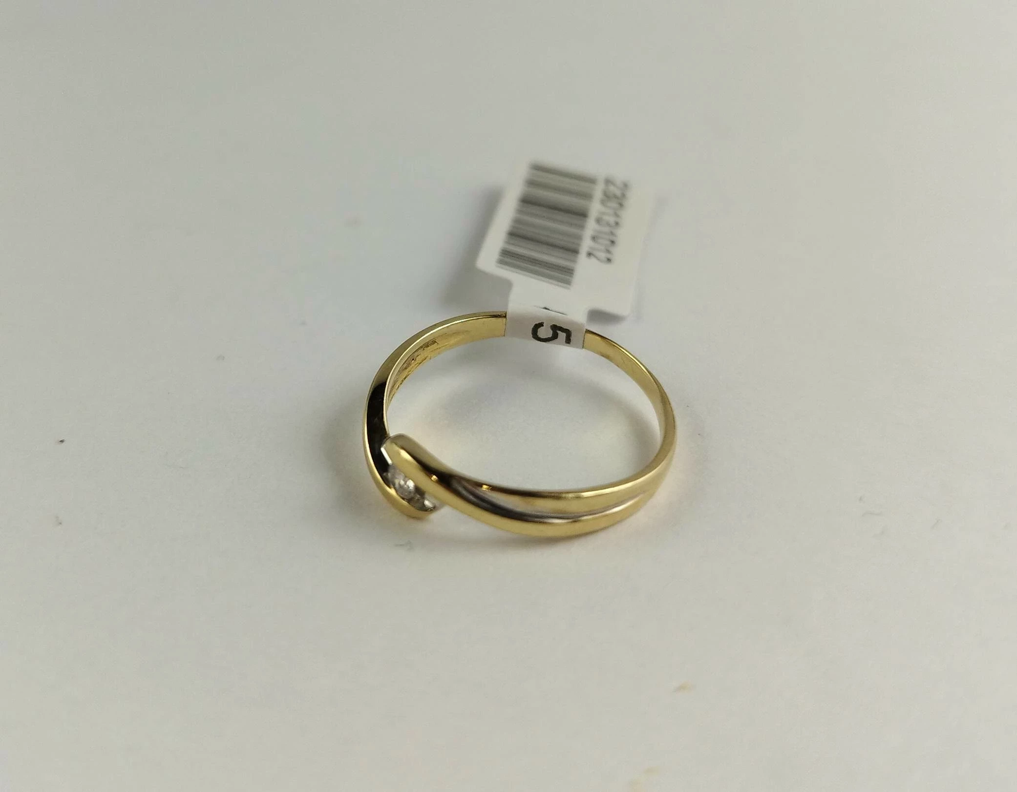 zloty-pierscionek-131g-585-brylant-r12-material-15835-2