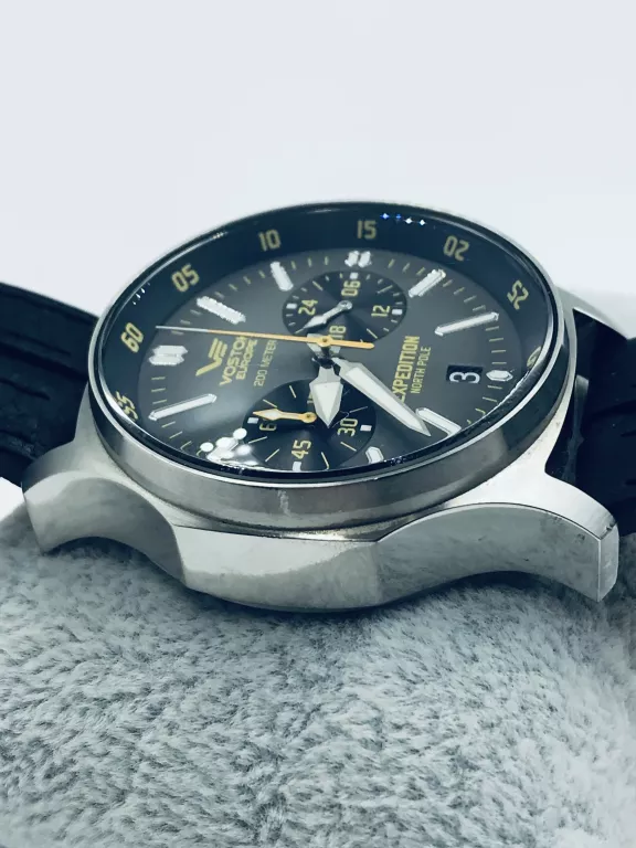 ZEGAREK VOSTOK EXPEDITION NORTH POLE