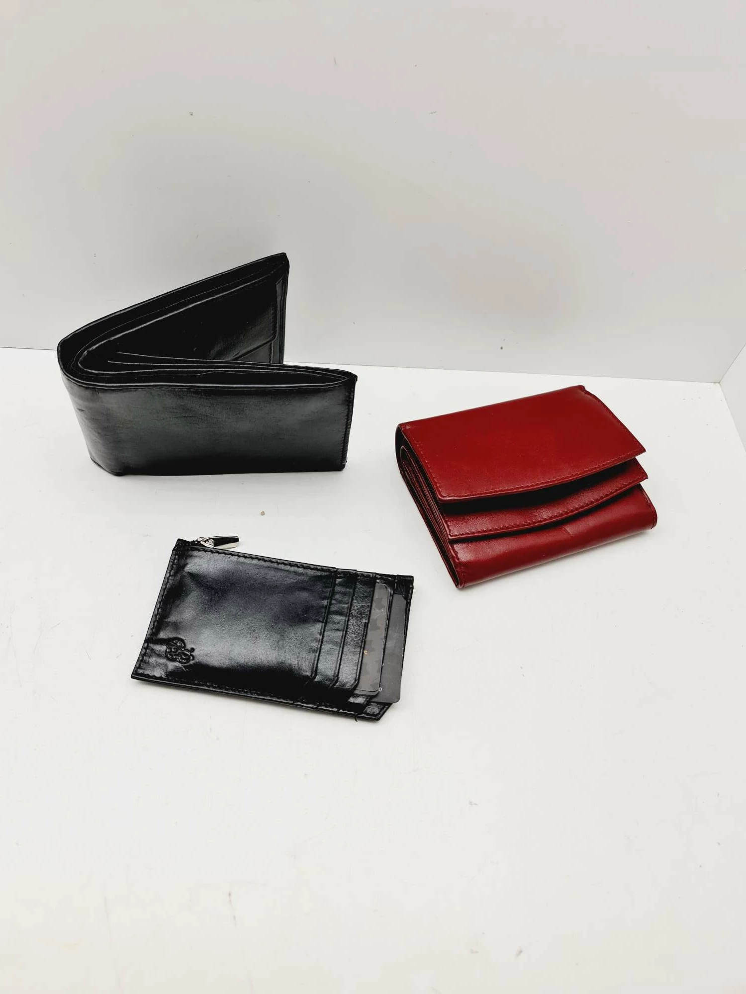 zestaw-3-skorzanych-portfeli-z-logo-biedronka-marka-semi-line