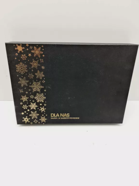 zestaw-3-skorzanych-portfeli-z-logo-biedronka-stan-powystawowy