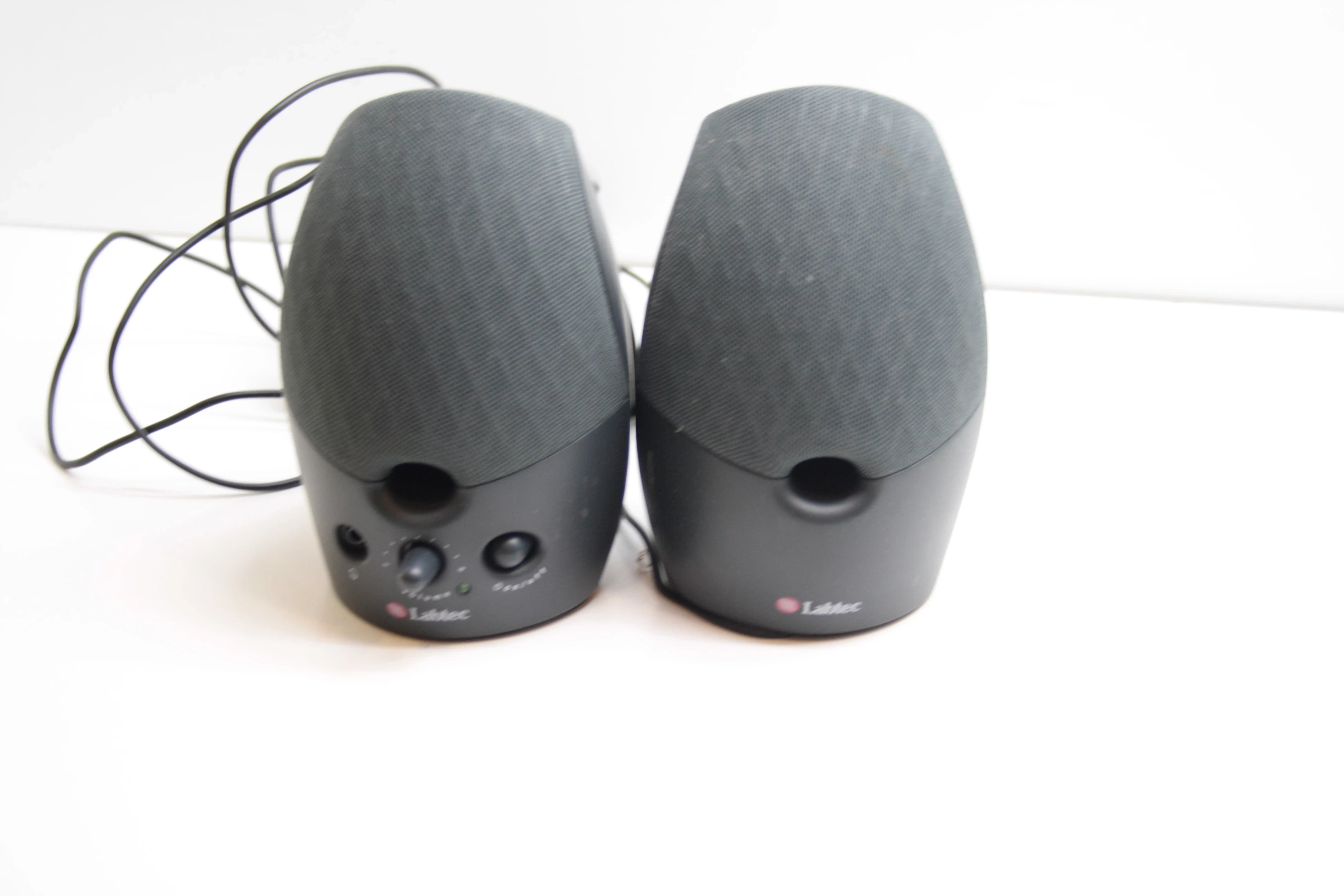 glosniki-komputerowe-labtec-dekutowskiego-3a-krasnik-fabryczny