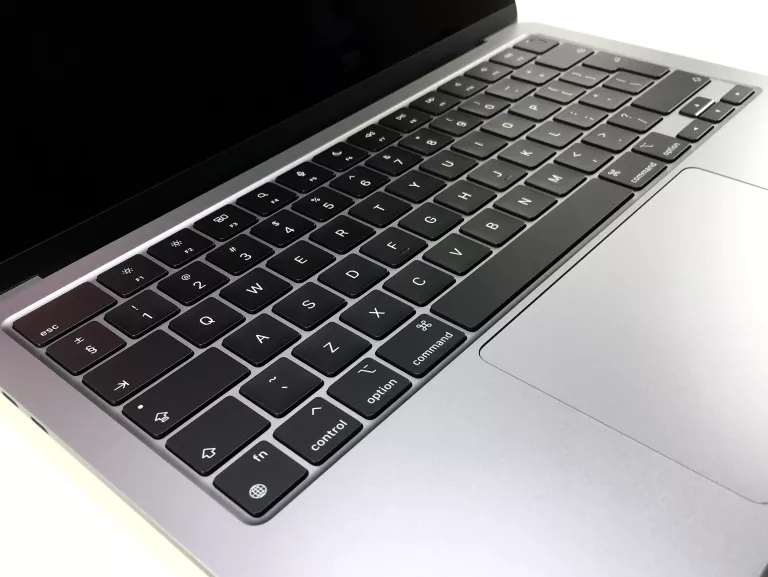 APPLE MACBOOK AIR 13.6 M2 8GB 256SSD 2022 SZARY