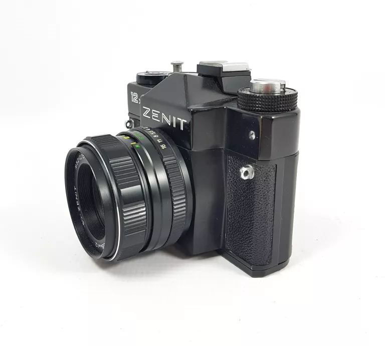 APARAT ZENIT 12XP + HELIOS 44M-4