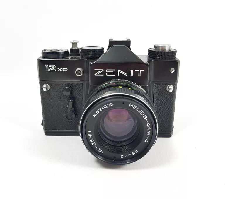 APARAT ZENIT 12XP + HELIOS 44M-4