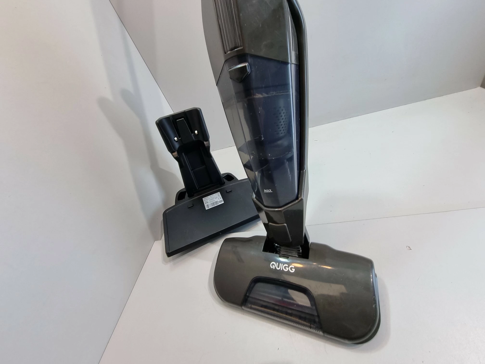 bezprzewodowy-odkurzacz-pionowy-2w1-quigg-md18418-plac-krakowski-3-zabrze-sj