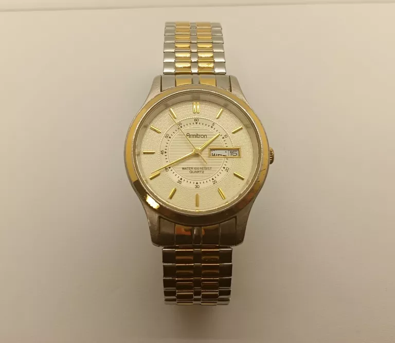 ZEGAREK ARMITRON 2105