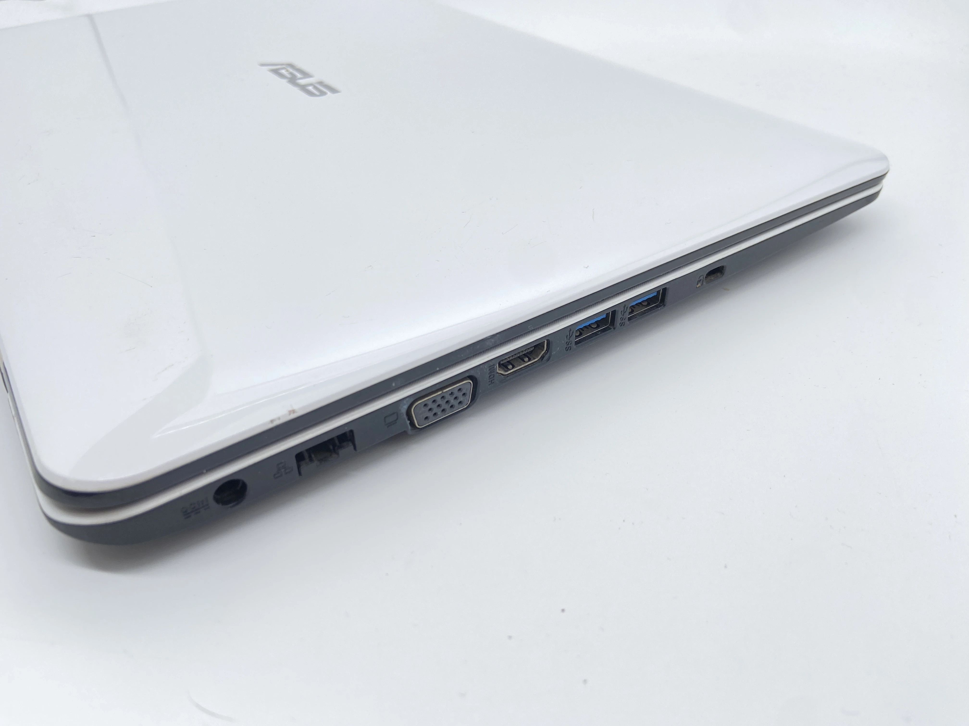 asus-a555l-i3-17ghz-ram-4gb-hdd-1tb-gf-920m-kod-producenta-a555l