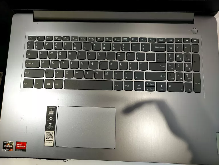 laptop-lenovo-82kv-20gb-przekatna-ekranu-173