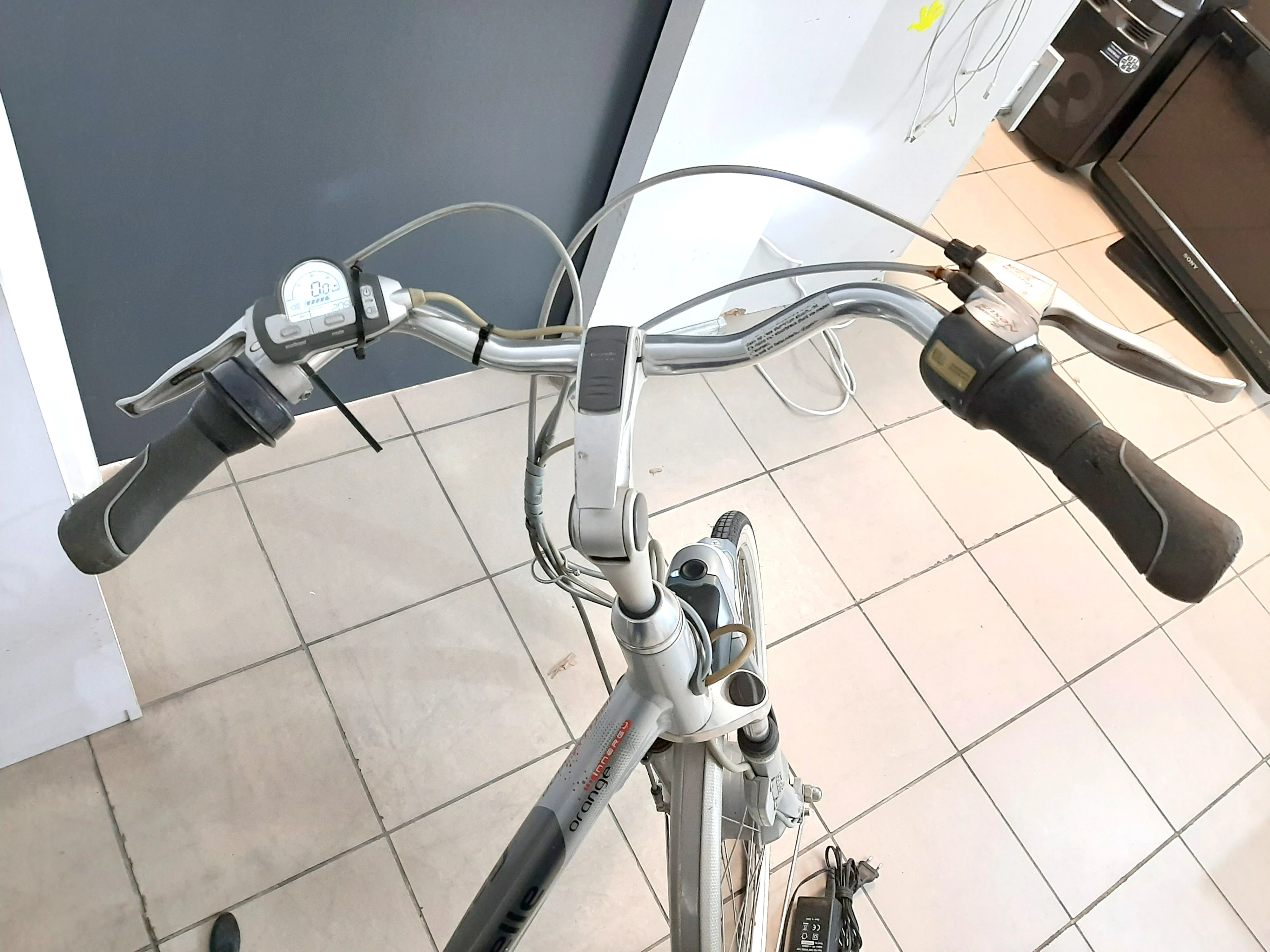 rower-elektryczny-gazelle-orange-innergy-stan-uzywany