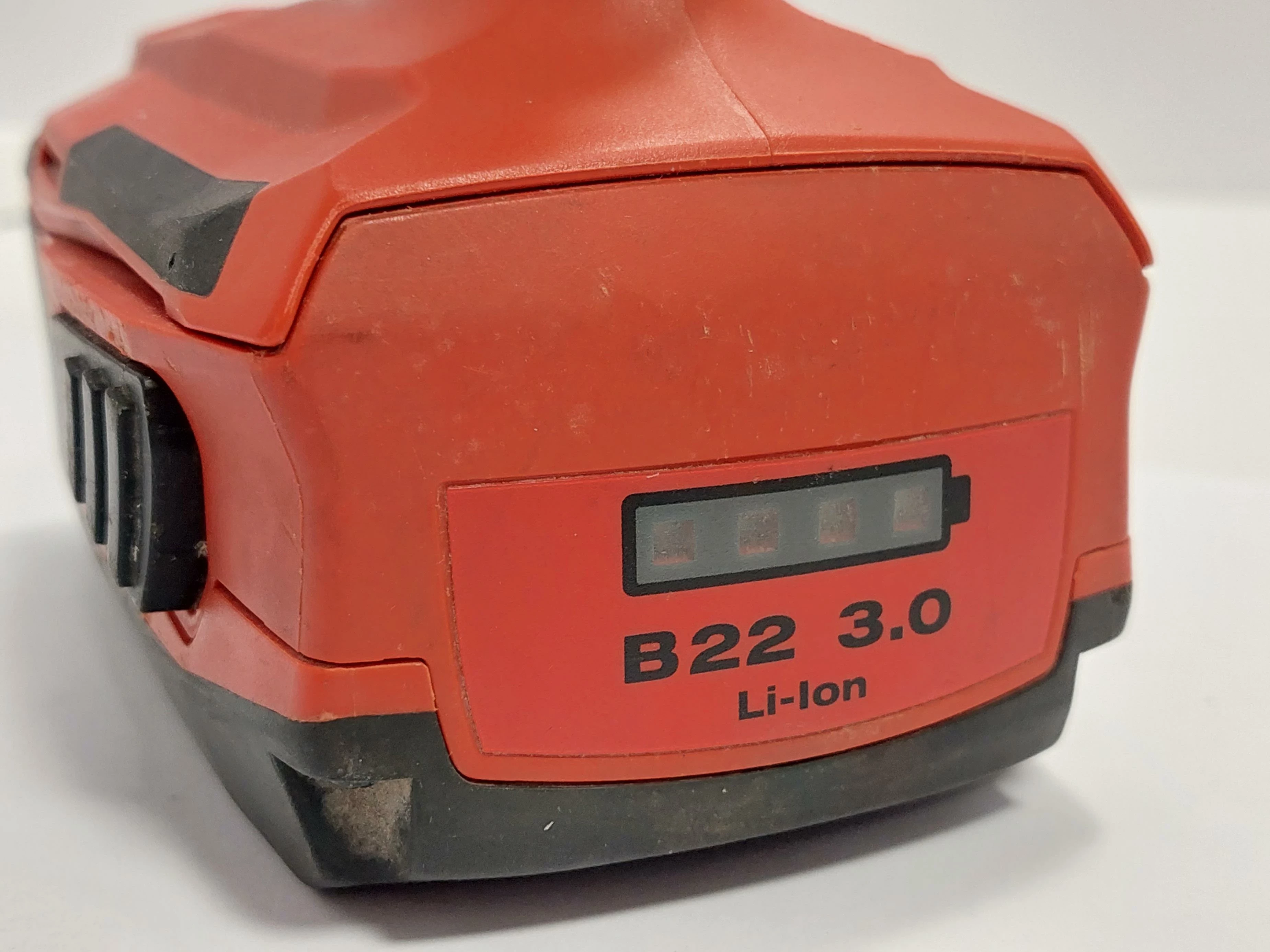 latarka-hilti-sl2-a22-akumulator-ean-gtin-7593734597418