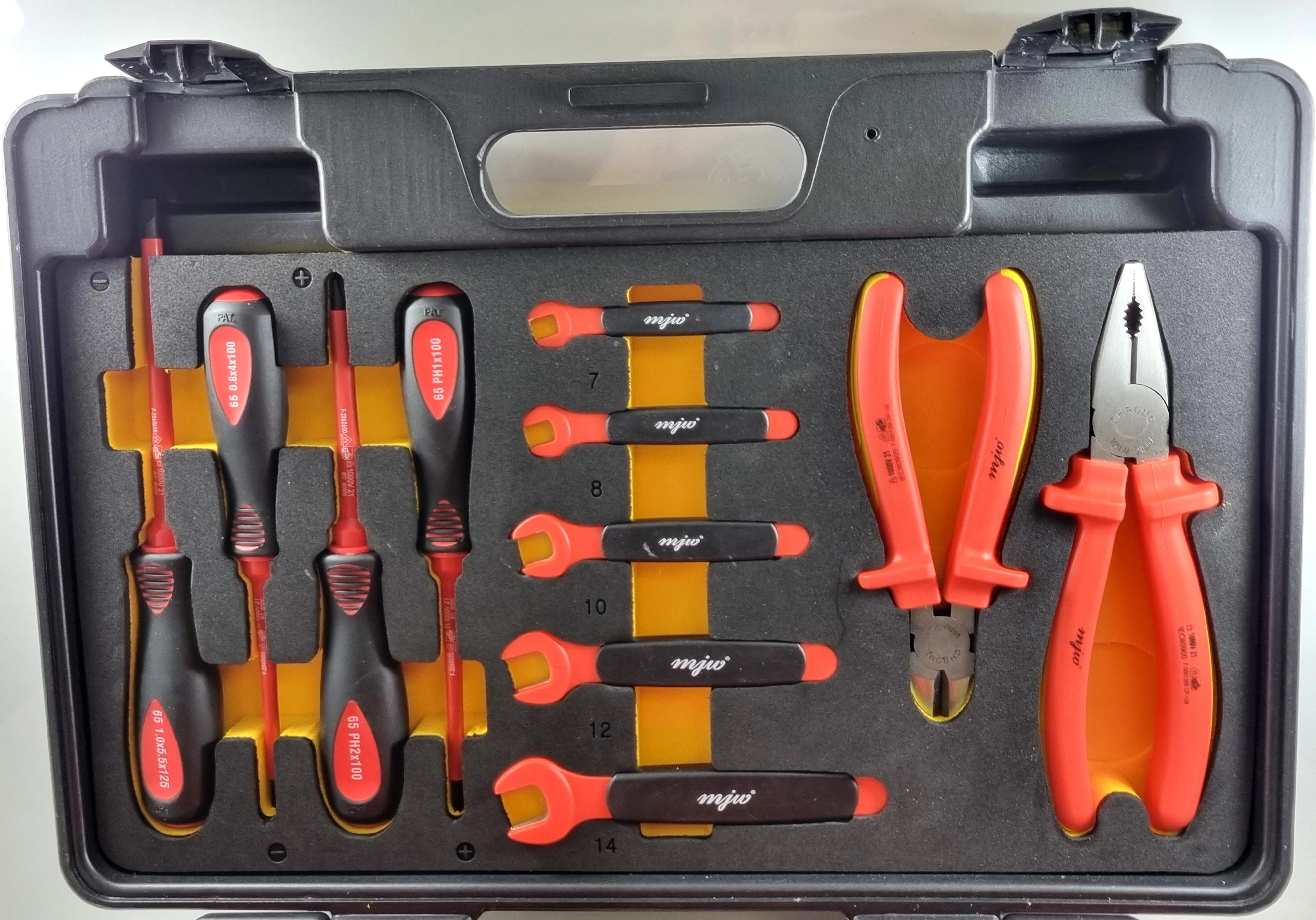 klucze-izolowane-12-vde-1000v-mjw-703-003-stan-uzywany