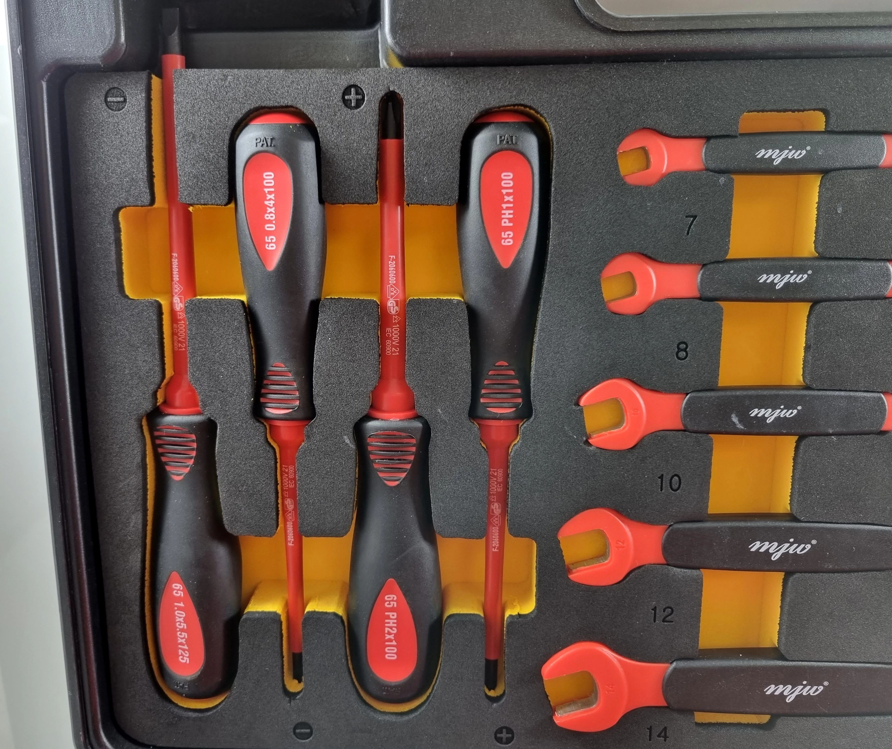 klucze-izolowane-12-vde-1000v-mjw-703-003-ean-gtin-5901867208583