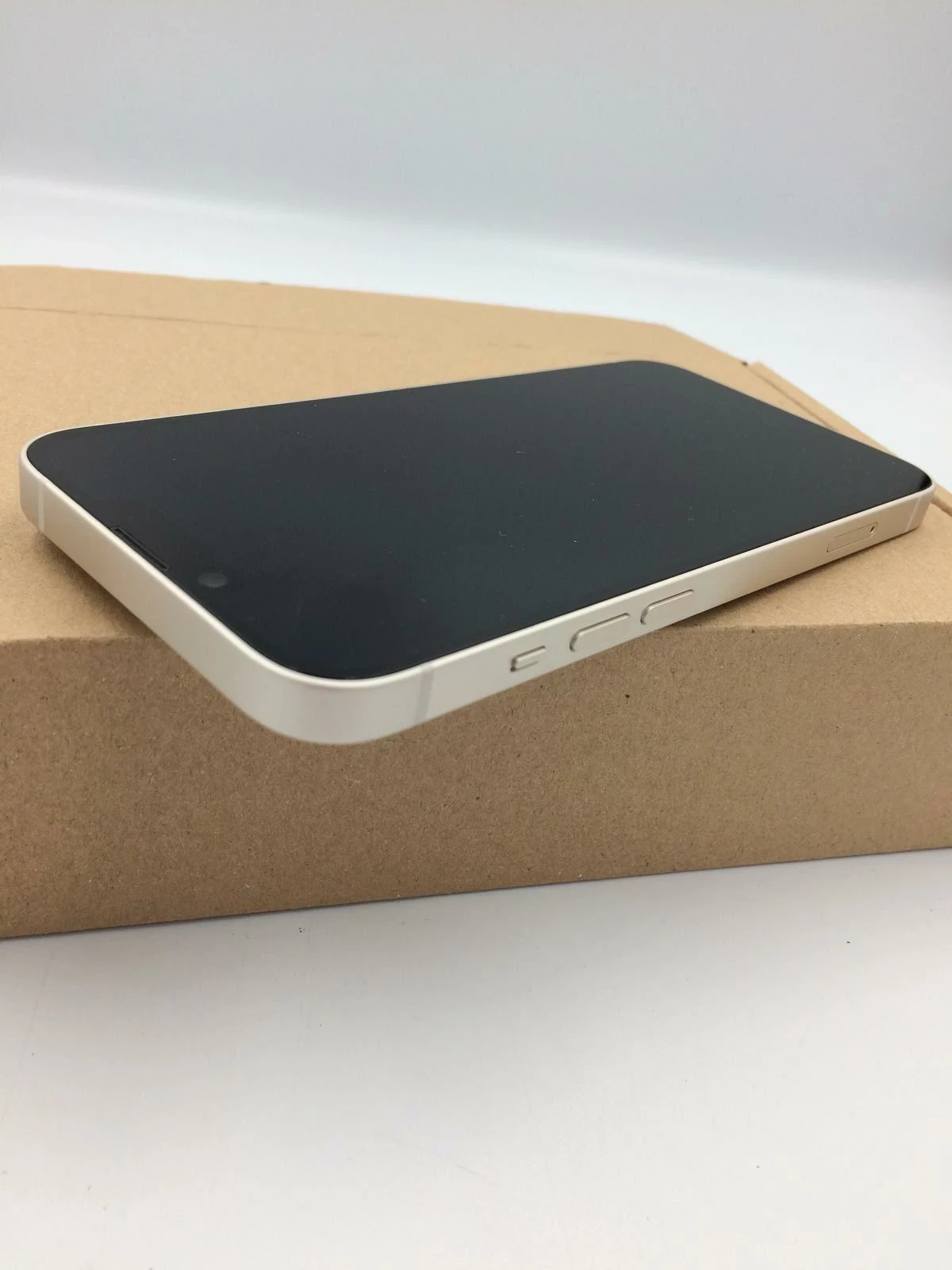 telefon-apple-iphone-14-128gb-bat-100-wbudowana-pamiec-128-gb