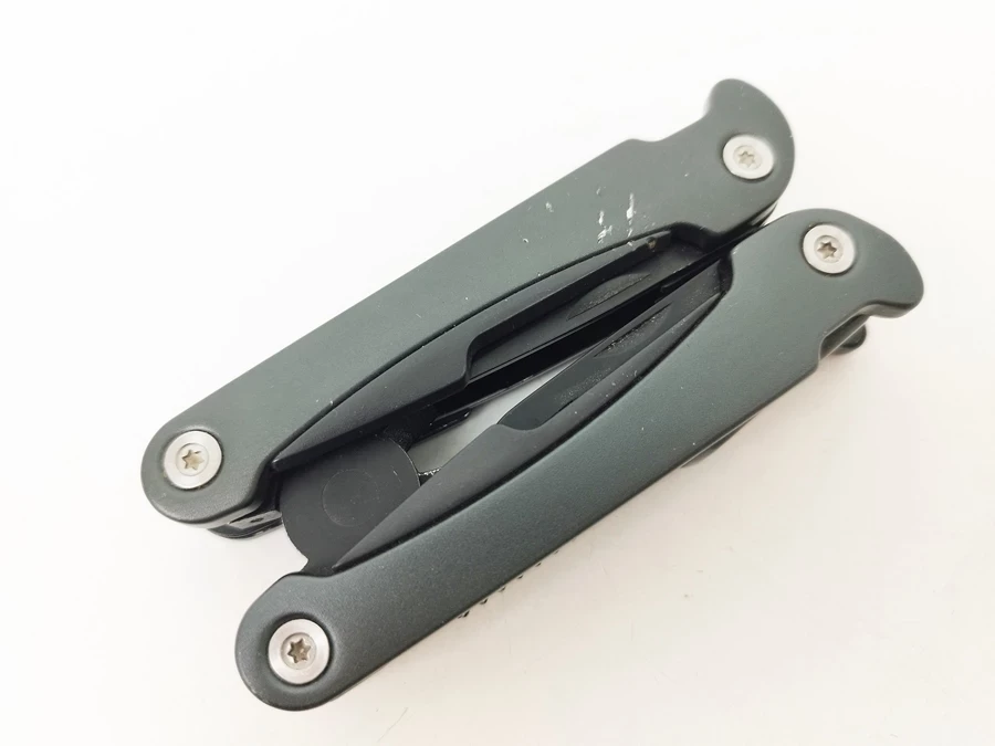 narzedze-uniwersalne-bosch-swiss-peak-multitool-narzedzia-otwieracz-do-kapsli