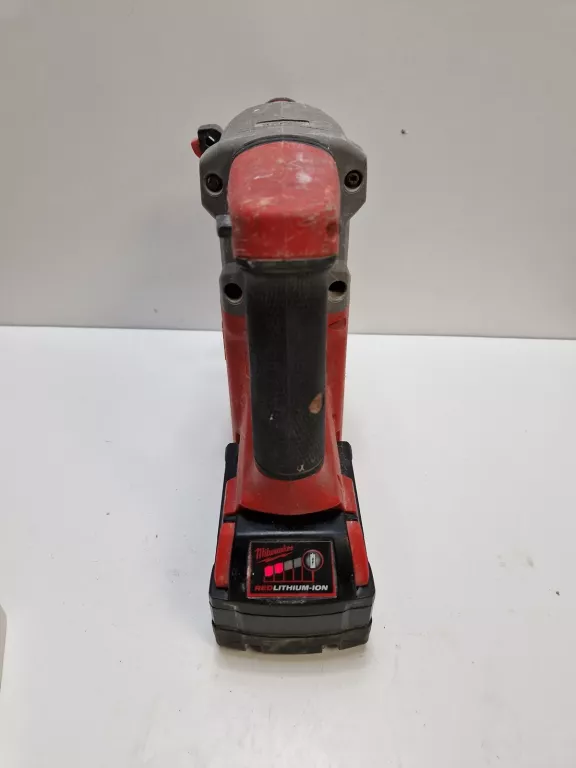 WIERTARKA AKUMULATOROWA MILWAUKEE M18 CHPX SDS