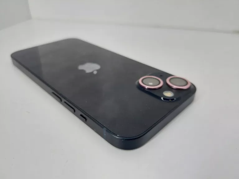 telefon-iphone-13-99-pamiec-ram-4-gb