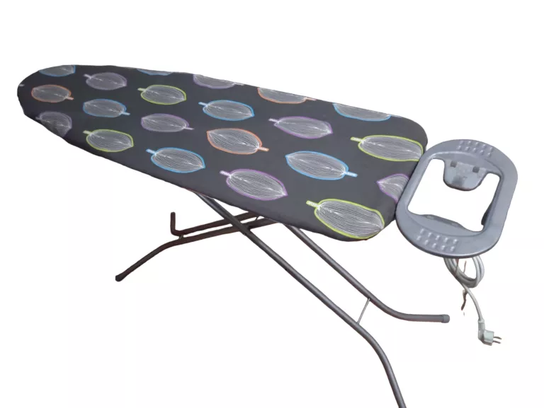 DESKA DO PRASOWANIA Z GNIAZDKIEM 115CM X 37CM