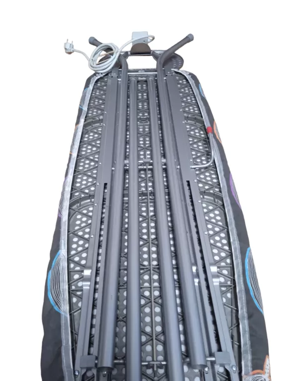 DESKA DO PRASOWANIA Z GNIAZDKIEM 115CM X 37CM