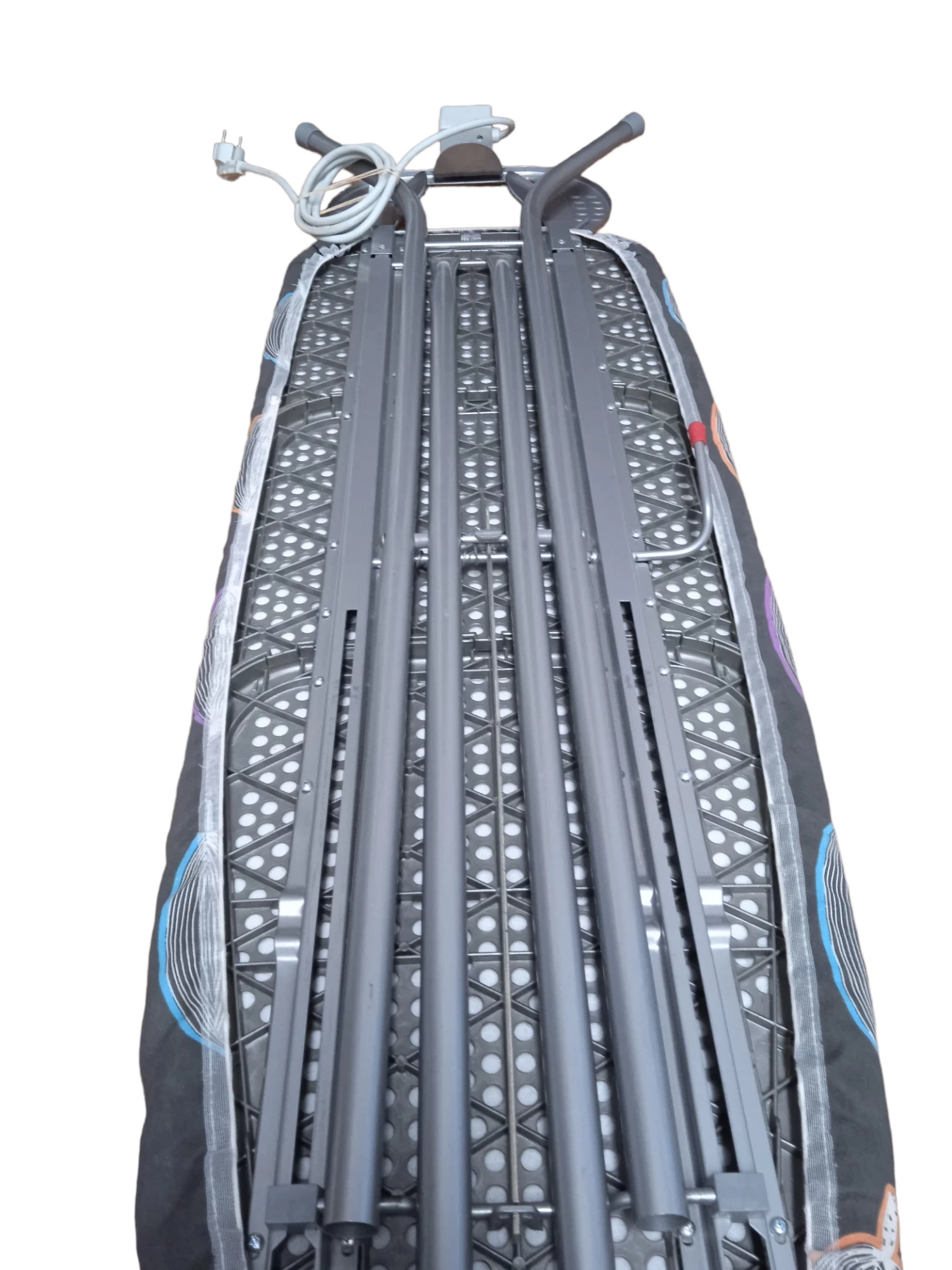 deska-do-prasowania-z-gniazdkiem-115cm-x-37cm-rodzaj-standardowa