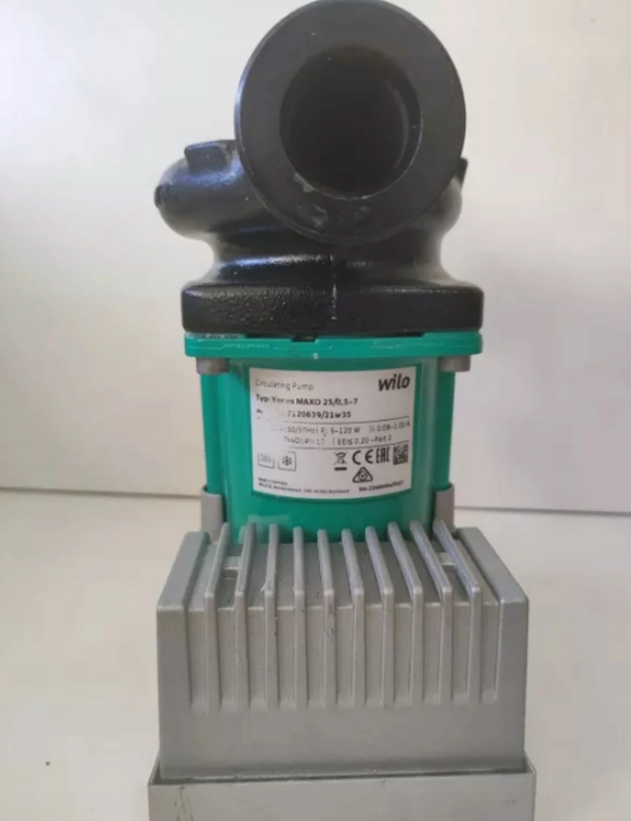 pompa-cyrkulacyjna-wilo-yonos-maxo-plus-2505-7-stan-uzywany