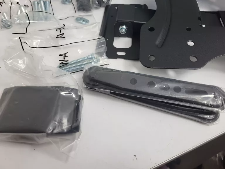 uchwyt-wieszak-do-tv-reinston-eu019-32-55-25-kg-kod-producenta-7350073733064