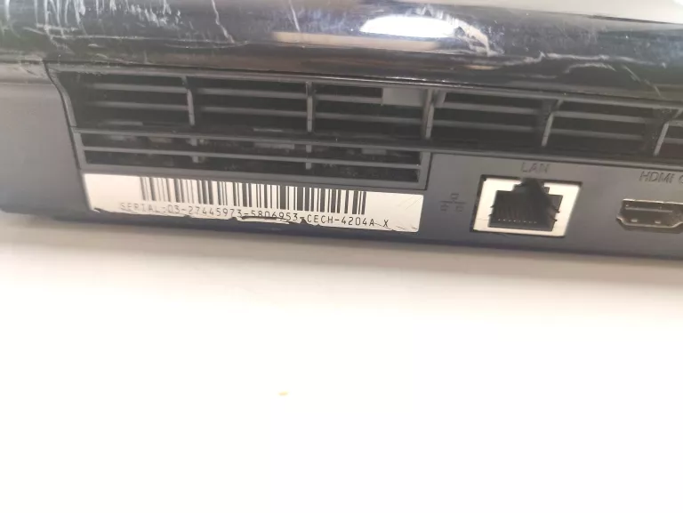 konsola-ps3-cech-4204a-pady-dysk-wbudowana-pamiec-500-gb