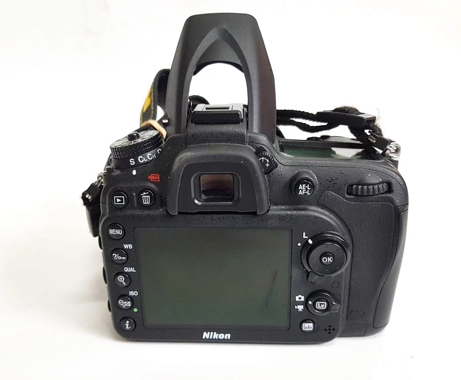 lustrzanka-nikon-d7100-obiektyw-18-105-vr-kit-rozmiar-matrycy-aps-c