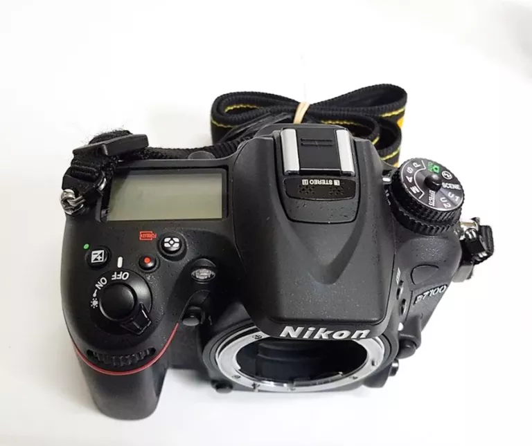 lustrzanka-nikon-d7100-obiektyw-18-105-vr-kit-ean-gtin-018208940837
