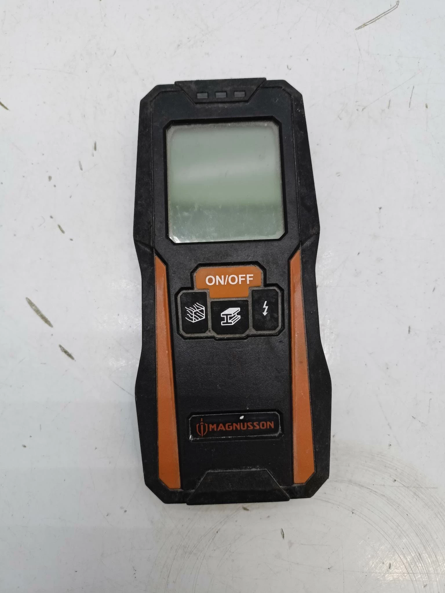 detektor-kabli-magnusson-sensor-rodzaj-wykrywacz-przewodow