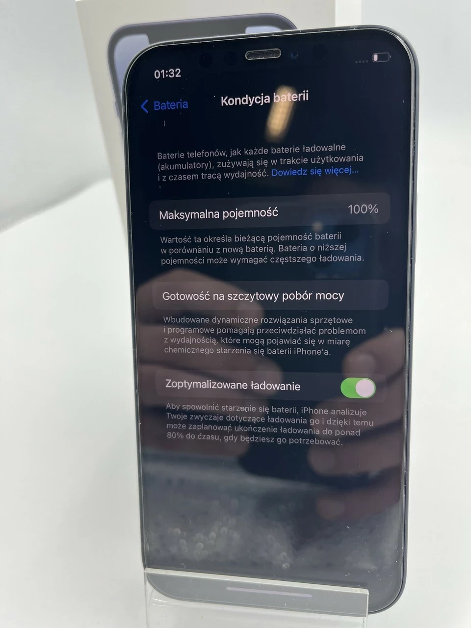 telefon-iphone-12-czarny-64-gb-komplet-kolor-czarny