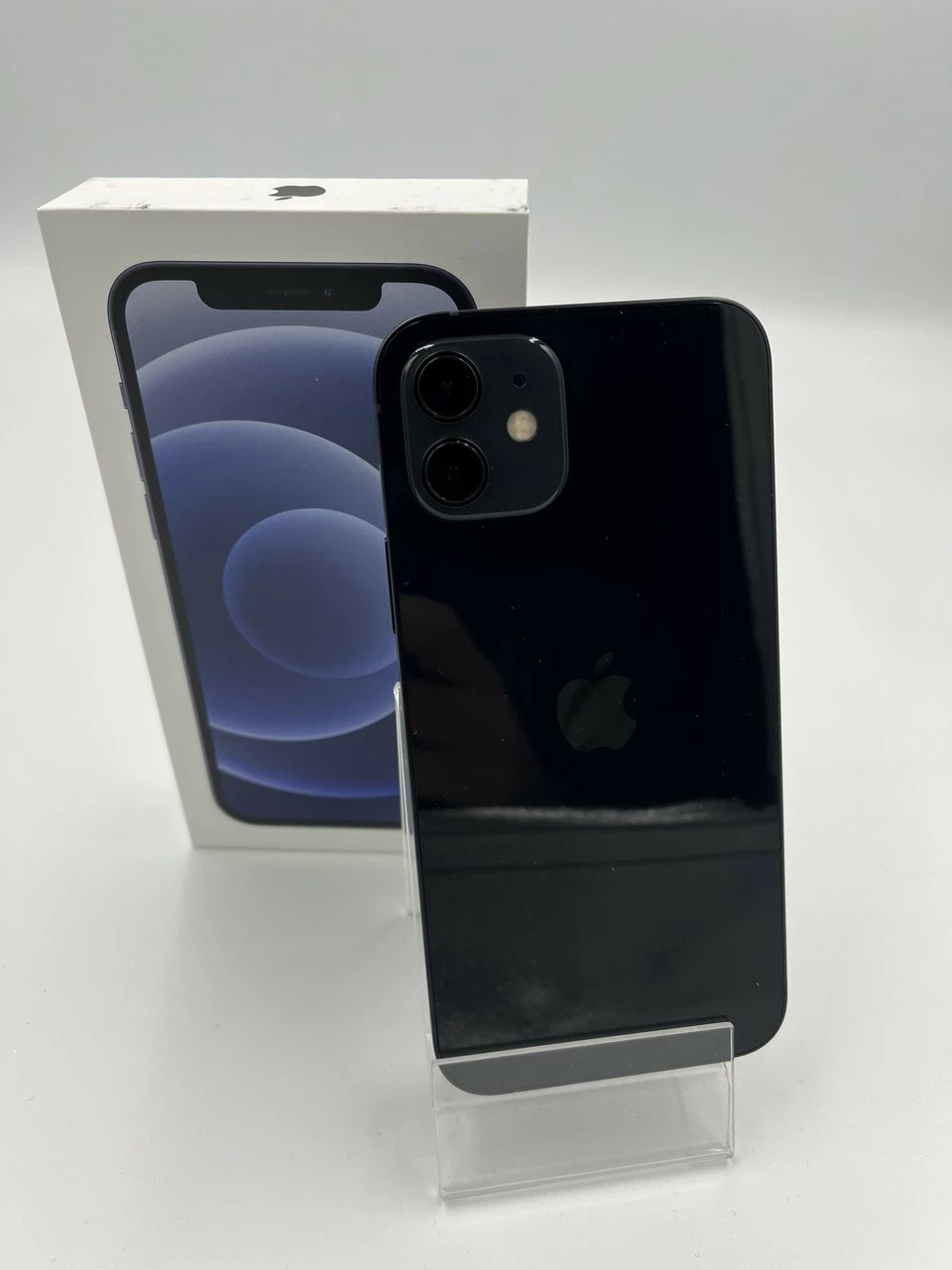 telefon-iphone-12-czarny-64-gb-komplet-kod-producenta-mgj53pma