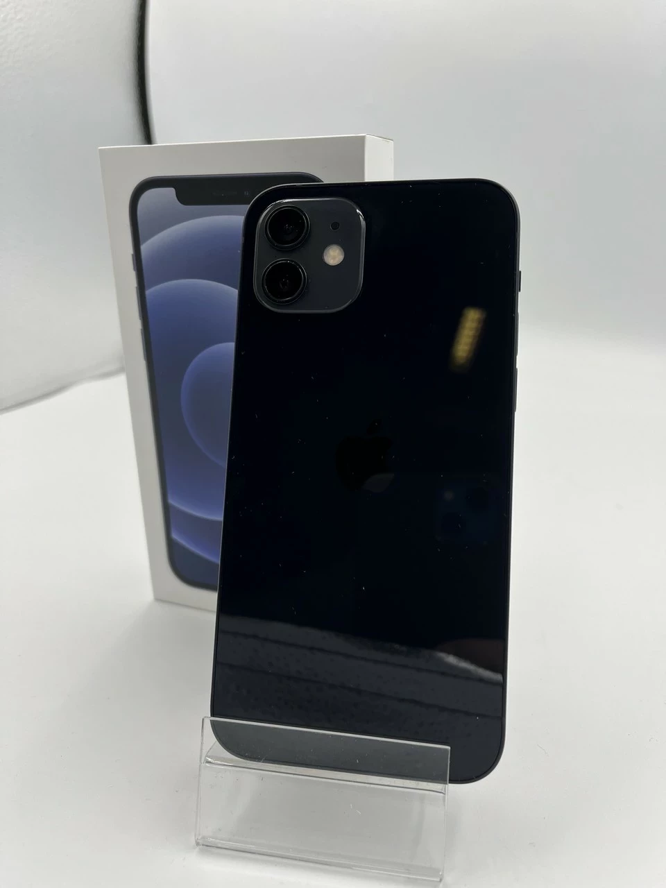 telefon-iphone-12-czarny-64-gb-komplet-ean-gtin-194252029497