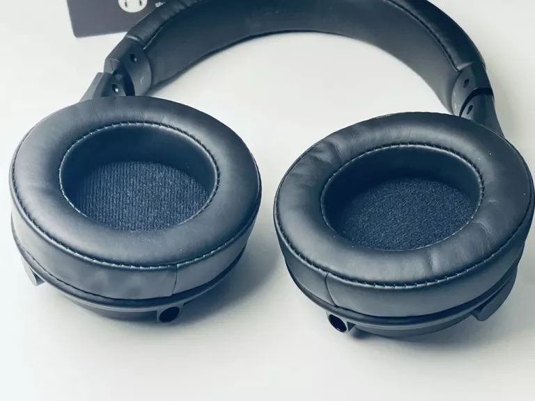 SŁUCHAWKI NAUSZNE BEYERDYNAMIC DT 240 PRO