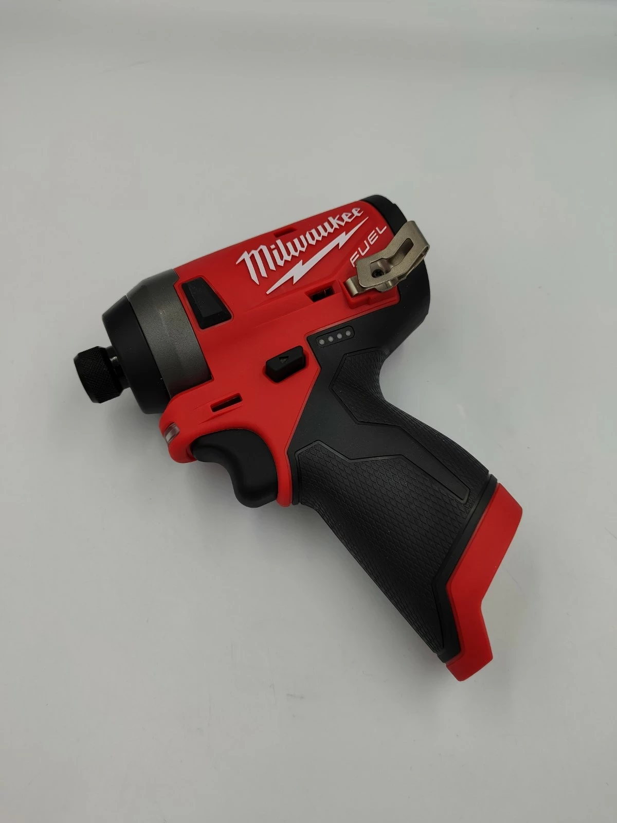 zakretarka-udarowa-milwaukee-m12-fid-202x-12-v-stan-uzywany