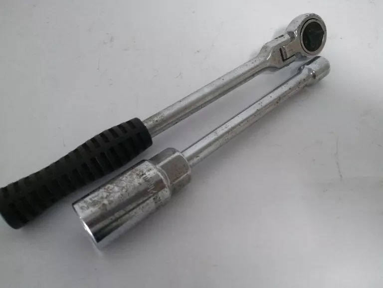 KLUCZ GRZECHOTKA Z PRZEDŁUŻKĄ 21MM 13/16