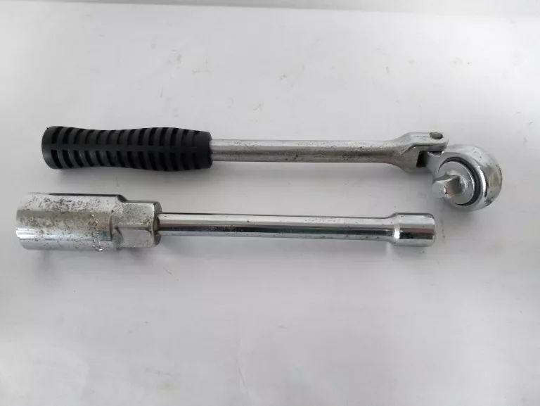 KLUCZ GRZECHOTKA Z PRZEDŁUŻKĄ 21MM 13/16