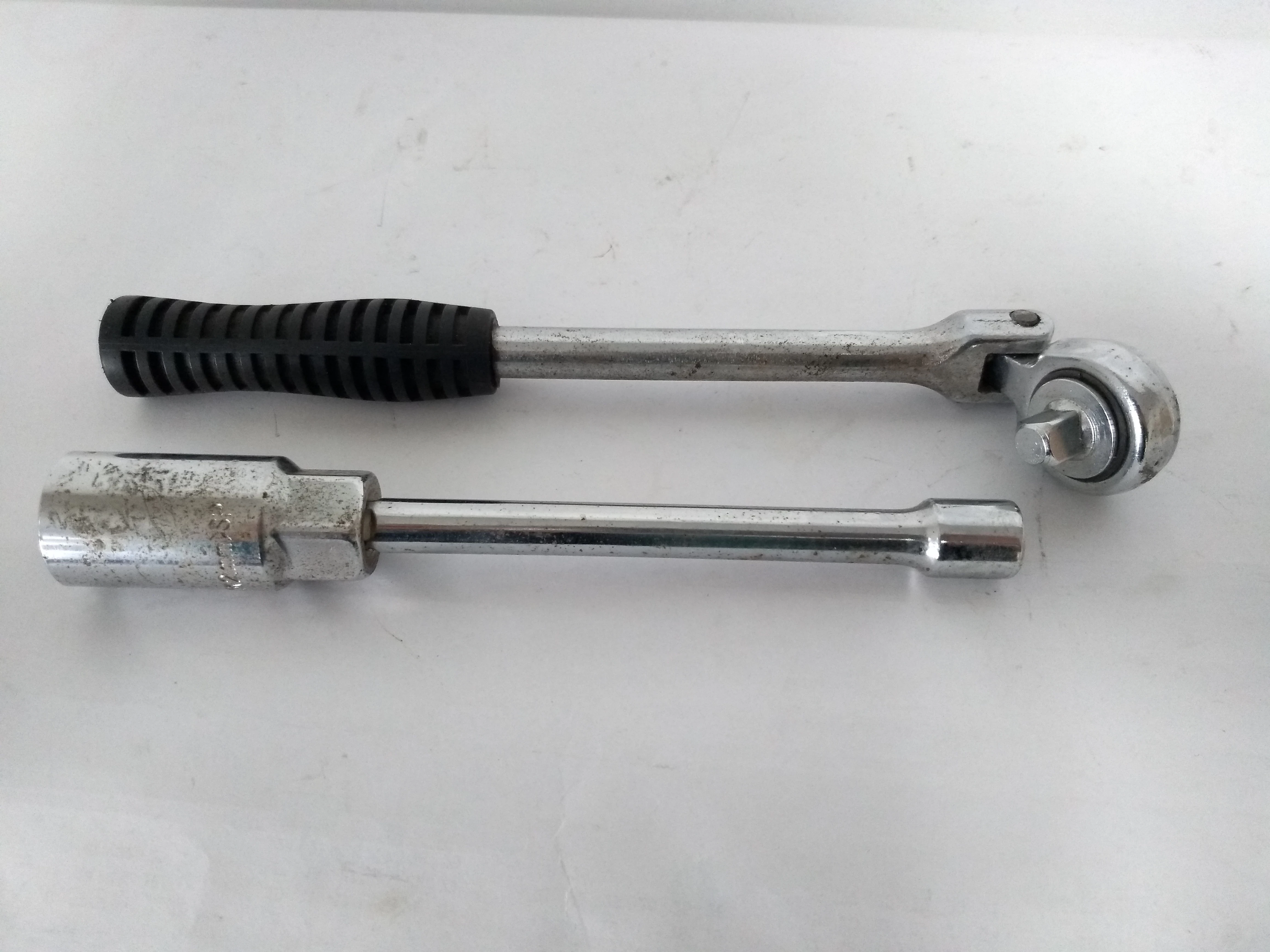 klucz-grzechotka-z-przedluzka-21mm-1316-rodzaj-klucza-grzechotka