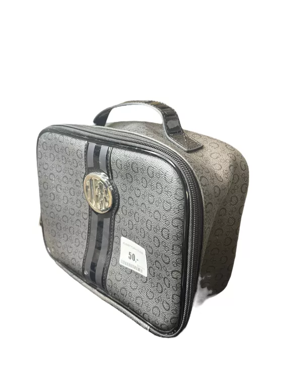 kosmetyczka-guess-brudna-do-wyczyszczenia-slupska-14-katowice