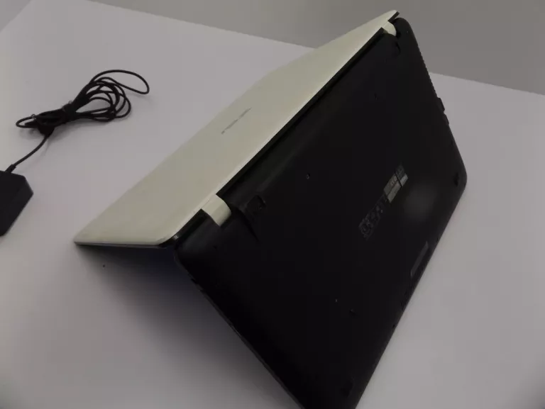 LAPTOP ASUS K751L 1TB 4GB 2,2GHZ I5-5200U 920M